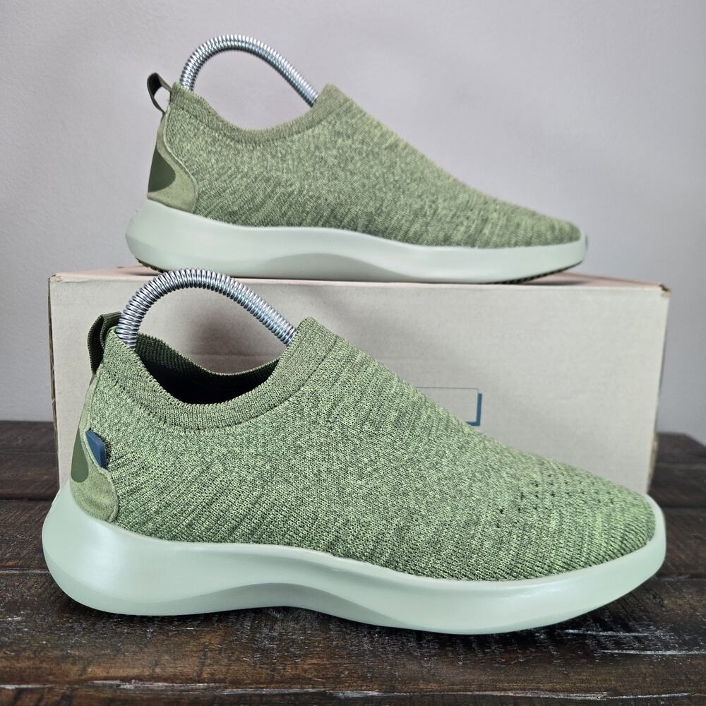 NEW Vessi Everyday Move Slip On Womens Size 7 Waterproof Shoes Spruce Green